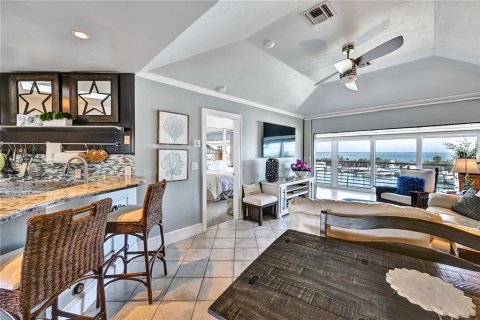 Condo in Boca Grande, Florida, 2 bedrooms  № 2166272 - photo 29