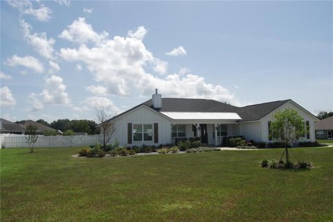 House in Ocala, Florida 3 bedrooms, 202.9 sq.m. № 1907082 - photo 2
