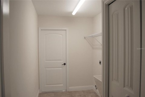 House in Ocala, Florida 3 bedrooms, 202.9 sq.m. № 1907082 - photo 21