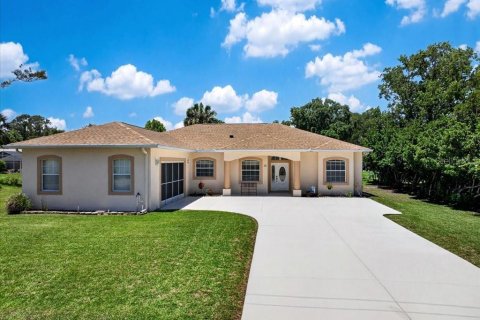 House in Palm Coast, Florida 3 bedrooms, 191.29 sq.m. № 2218920