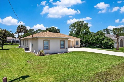 Casa en venta en Palm Coast, Florida, 3 dormitorios, 191.29 m2 № 2218920 - foto 12
