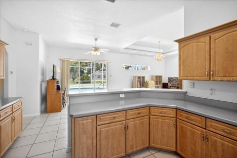 Casa en venta en Palm Coast, Florida, 3 dormitorios, 191.29 m2 № 2218920 - foto 5