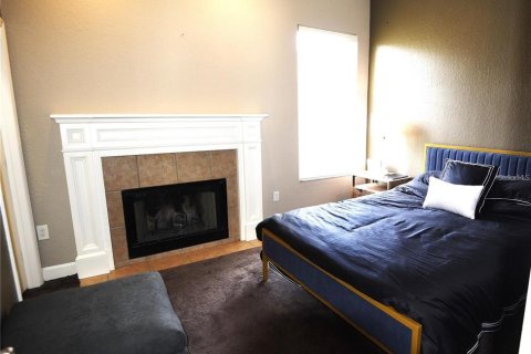 House in Winter Haven, Florida 3 bedrooms, 210.52 sq.m. № 2093504 - photo 6