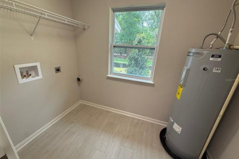House in Gainesville, Florida 5 bedrooms, 212 sq.m. № 2096236 - photo 27