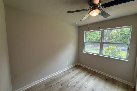 House in Gainesville, Florida 5 bedrooms, 212 sq.m. № 2096236 - photo 21
