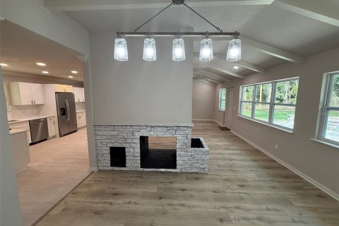 House in Gainesville, Florida 5 bedrooms, 212 sq.m. № 2096236 - photo 13