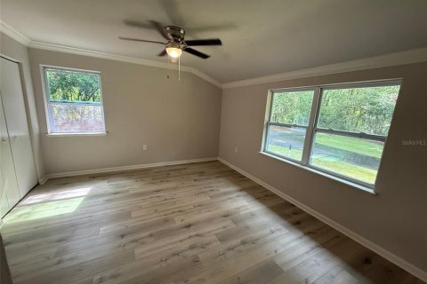 House in Gainesville, Florida 5 bedrooms, 212 sq.m. № 2096236 - photo 17