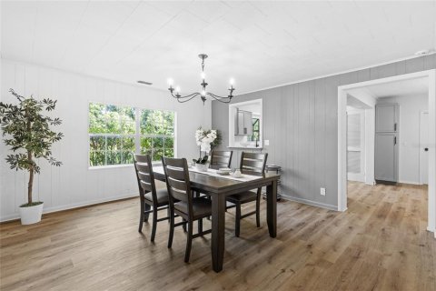 House in Archer, Florida 3 bedrooms, 167.22 sq.m. № 1899685 - photo 8