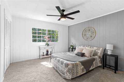House in Archer, Florida 3 bedrooms, 167.22 sq.m. № 1899685 - photo 19