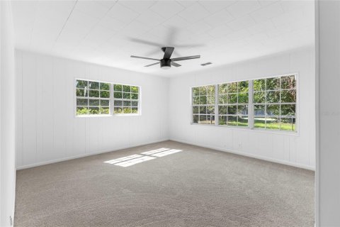 House in Archer, Florida 3 bedrooms, 167.22 sq.m. № 1899685 - photo 14