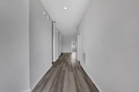 Villa ou maison à louer à Davenport, Floride: 4 chambres, 188.96 m2 № 2437350 - photo 2