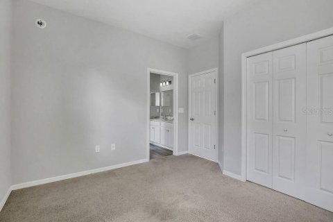 Villa ou maison à louer à Davenport, Floride: 4 chambres, 188.96 m2 № 2437350 - photo 6