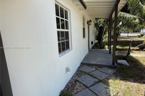 Casa en venta en Pompano Beach, Florida, 1 dormitorio, 57.6 m2 № 2081424 - foto 14