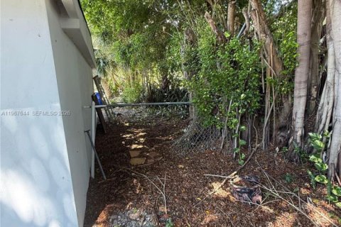 Casa en venta en Pompano Beach, Florida, 1 dormitorio, 57.6 m2 № 2081424 - foto 21