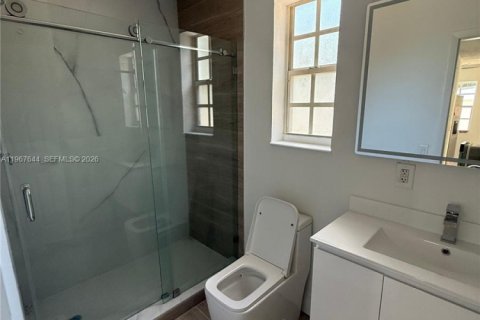 Casa en venta en Pompano Beach, Florida, 1 dormitorio, 57.6 m2 № 2081424 - foto 9
