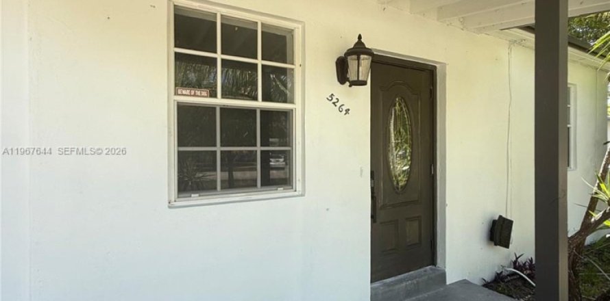 Casa en Pompano Beach, Florida 1 dormitorio, 57.6 m2 № 2081424