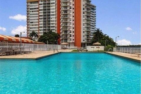 Кондоминиум с 1 спальней в Майами, Флорида № 1997342