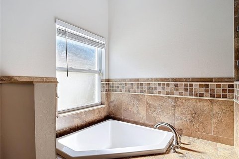Casa en venta en Tampa, Florida, 3 dormitorios, 167.04 m2 № 1881158 - foto 29