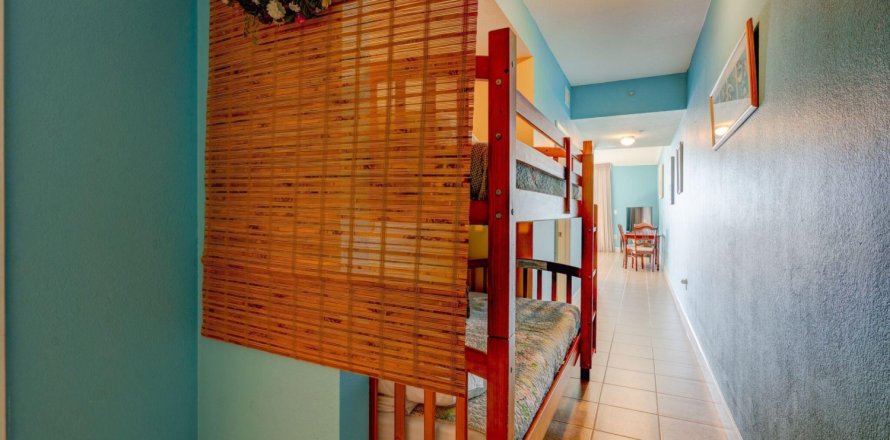 Condominio en Panama City Beach, Florida, 1 dormitorio № 559198