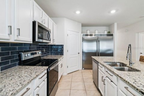 Casa en venta en Saint Cloud, Florida, 5 dormitorios, 261.98 m2 № 1828353 - foto 12