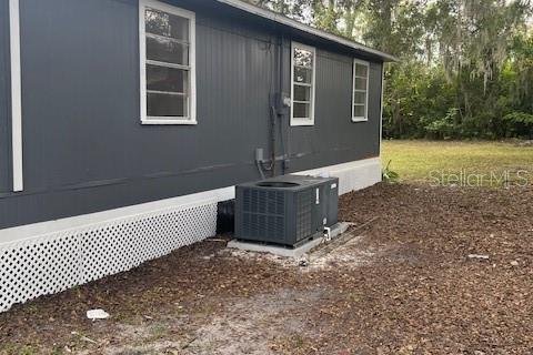 House in Newberry, Florida 3 bedrooms, 99.87 sq.m. № 2103044 - photo 12