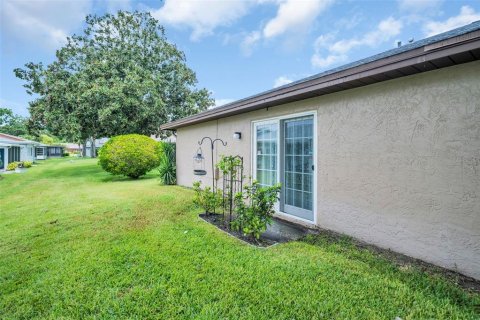 Casa en venta en Palm Harbor, Florida, 2 dormitorios, 115.01 m2 № 1899651 - foto 9