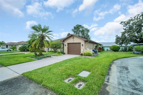 Casa en venta en Palm Harbor, Florida, 2 dormitorios, 115.01 m2 № 1899651 - foto 3