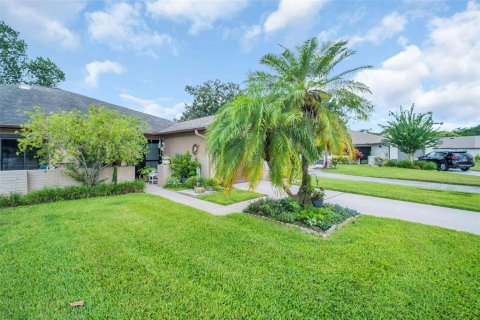 Casa en venta en Palm Harbor, Florida, 2 dormitorios, 115.01 m2 № 1899651 - foto 2