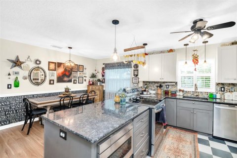 Casa en venta en Palm Harbor, Florida, 2 dormitorios, 115.01 m2 № 1899651 - foto 17