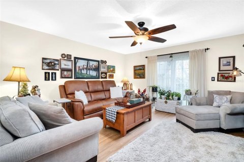 Casa en venta en Palm Harbor, Florida, 2 dormitorios, 115.01 m2 № 1899651 - foto 22