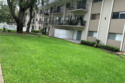 Condominio en Tampa, Florida, 2 dormitorios  № 2296887
