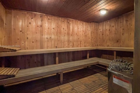 Copropriété à vendre à Sunny Isles Beach, Floride: 1 chambre, 92.07 m2 № 1960620 - photo 21