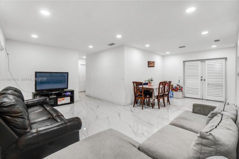 Casa en venta en Homestead, Florida, 3 dormitorios, 115.01 m2 № 2044225 - foto 27