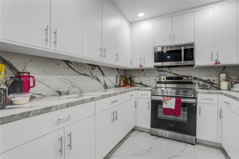 Casa en venta en Homestead, Florida, 3 dormitorios, 115.01 m2 № 2044225 - foto 5