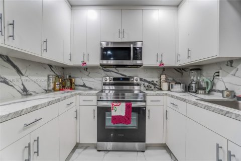 Casa en venta en Homestead, Florida, 3 dormitorios, 115.01 m2 № 2044225 - foto 9