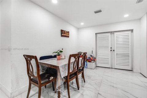 Casa en venta en Homestead, Florida, 3 dormitorios, 115.01 m2 № 2044225 - foto 30