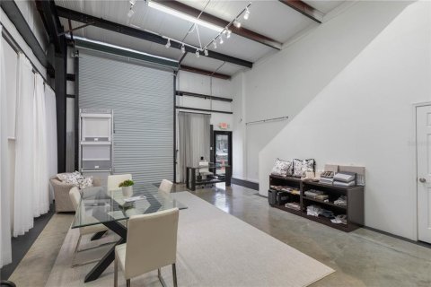 Propiedad comercial en venta en Ormond Beach, Florida, 187.29 m2 № 2318397 - foto 24