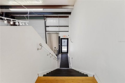 Propiedad comercial en venta en Ormond Beach, Florida, 187.29 m2 № 2318397 - foto 10