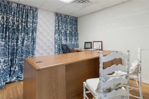 Propiedad comercial en venta en Ormond Beach, Florida, 187.29 m2 № 2318397 - foto 17