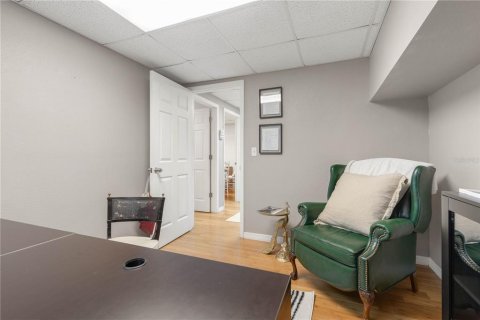 Propiedad comercial en venta en Ormond Beach, Florida, 187.29 m2 № 2318397 - foto 3