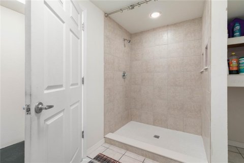 Propiedad comercial en venta en Ormond Beach, Florida, 187.29 m2 № 2318397 - foto 7