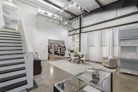 Propiedad comercial en venta en Ormond Beach, Florida, 187.29 m2 № 2318397 - foto 26
