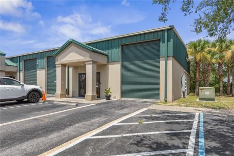 Propiedad comercial en venta en Ormond Beach, Florida, 187.29 m2 № 2318397 - foto 23