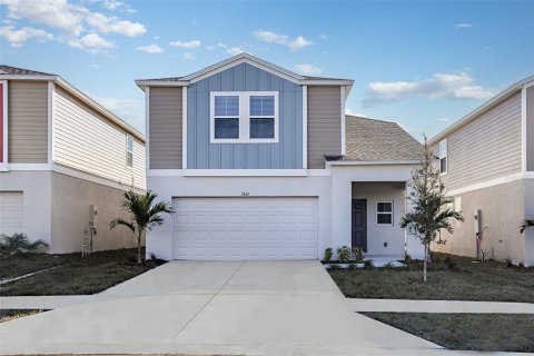 House in Dade City, Florida 5 bedrooms, 229.47 sq.m. № 2140323
