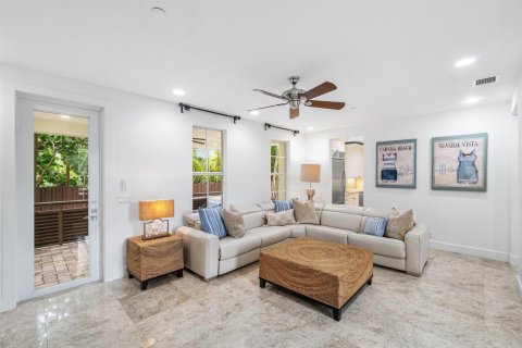 House in Delray Beach, Florida 4 bedrooms, 356.93 sq.m. № 2183028 - photo 11