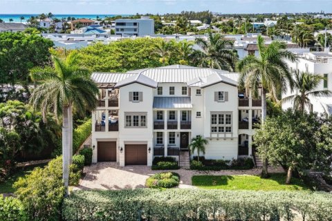 Casa en Delray Beach, Florida 4 dormitorios, 356.93 m2 № 2183028
