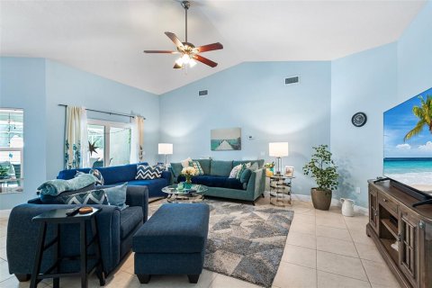 House in Lakeland, Florida 5 bedrooms, 203.27 sq.m. № 1904750 - photo 10