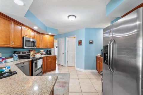 House in Lakeland, Florida 5 bedrooms, 203.27 sq.m. № 1904750 - photo 16