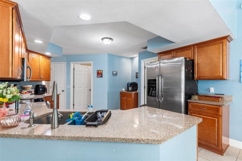 House in Lakeland, Florida 5 bedrooms, 203.27 sq.m. № 1904750 - photo 15