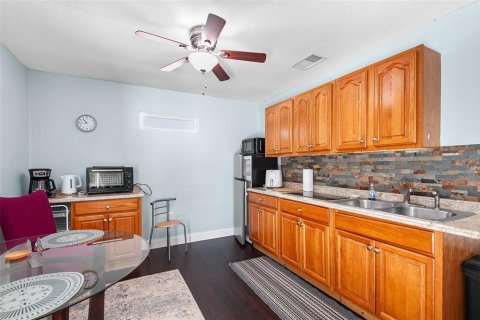 House in Lakeland, Florida 5 bedrooms, 203.27 sq.m. № 1904750 - photo 29